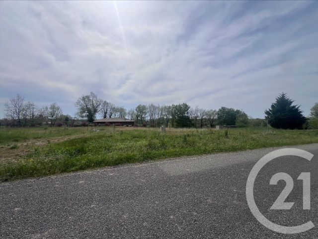 Terrain à vendre - 2043 m2 - Monclar De Quercy - 82 - MIDI-PYRENEES