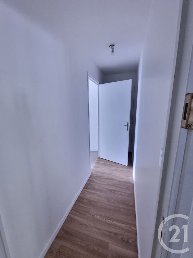 Afficher la photo en grand Appartement T2 à louer - 2 pièces - 55,35 m2 - Gaillac - 81 - MIDI-PYRENEES
