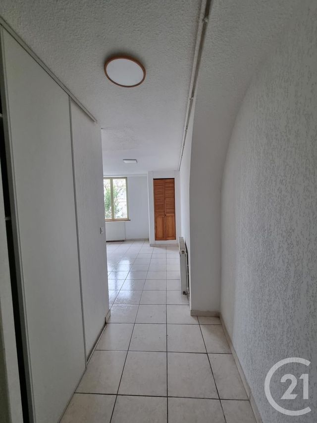 Appartement T3 &agrave; louer - 3 pi&egrave;ces - 54,26 m2 - Gaillac - 81 - MIDI-PYRENEES