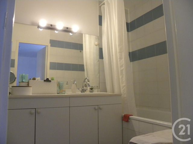 Appartement T2 &agrave; louer - 2 pi&egrave;ces - 56,69 m2 - Gaillac - 81 - MIDI-PYRENEES