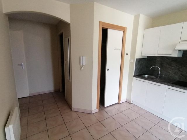 Appartement T2 &agrave; louer - 2 pi&egrave;ces - 40,99 m2 - Gaillac - 81 - MIDI-PYRENEES