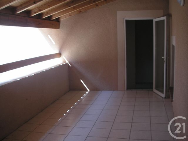 Appartement T3 &agrave; louer - 3 pi&egrave;ces - 61,52 m2 - Gaillac - 81 - MIDI-PYRENEES