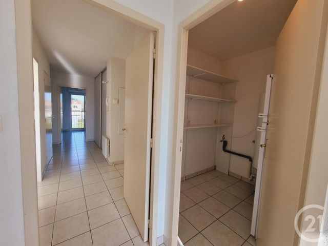 Appartement T2 &agrave; louer - 2 pi&egrave;ces - 65,34 m2 - Gaillac - 81 - MIDI-PYRENEES