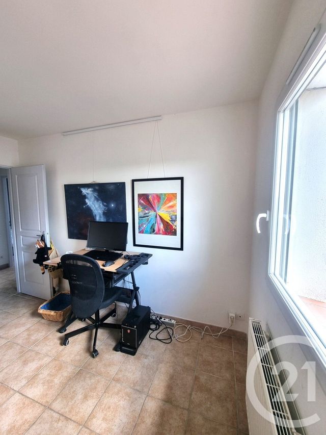 Appartement T4 &agrave; louer - 4 pi&egrave;ces - 91,90 m2 - Gaillac - 81 - MIDI-PYRENEES