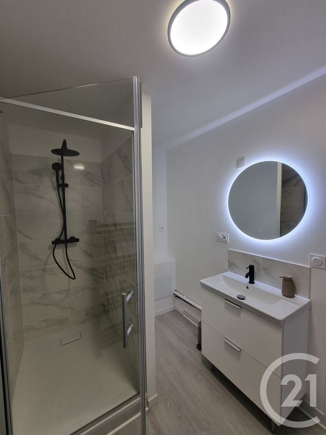 Appartement T1 &agrave; louer - 1 pi&egrave;ce - 42,70 m2 - Gaillac - 81 - MIDI-PYRENEES