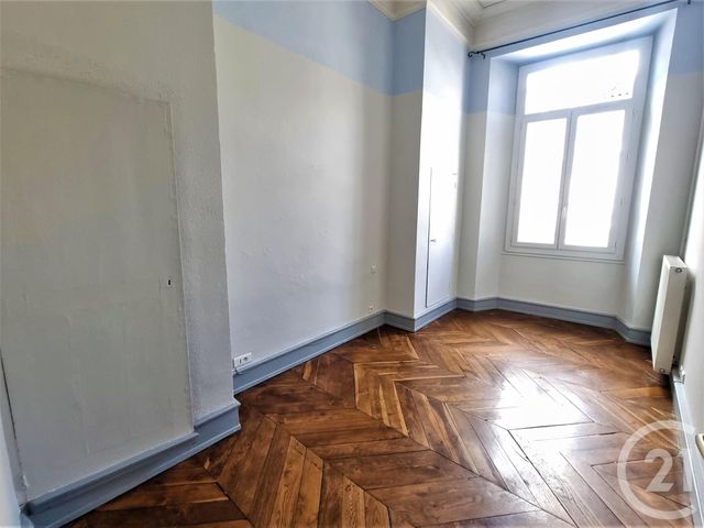 Appartement T3 &agrave; louer - 3 pi&egrave;ces - 86,44 m2 - Gaillac - 81 - MIDI-PYRENEES