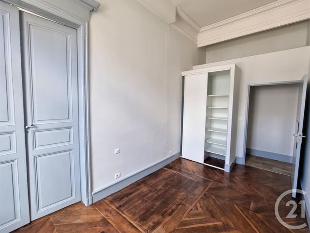 Appartement T3 &agrave; louer - 3 pi&egrave;ces - 86,44 m2 - Gaillac - 81 - MIDI-PYRENEES