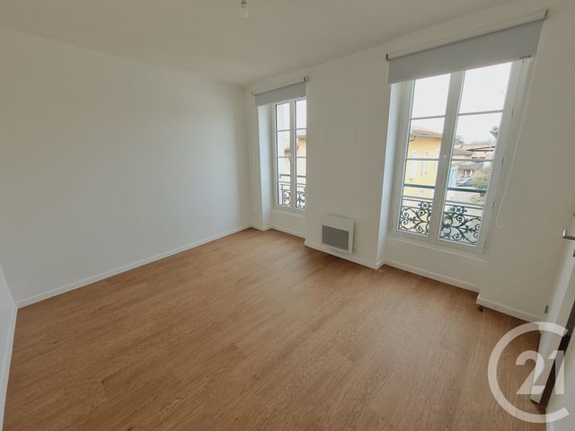 Appartement T2 &agrave; louer - 2 pi&egrave;ces - 41,40 m2 - Gaillac - 81 - MIDI-PYRENEES