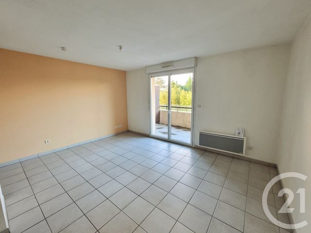 Appartement T2 &agrave; louer - 2 pi&egrave;ces - 41,47 m2 - Gaillac - 81 - MIDI-PYRENEES
