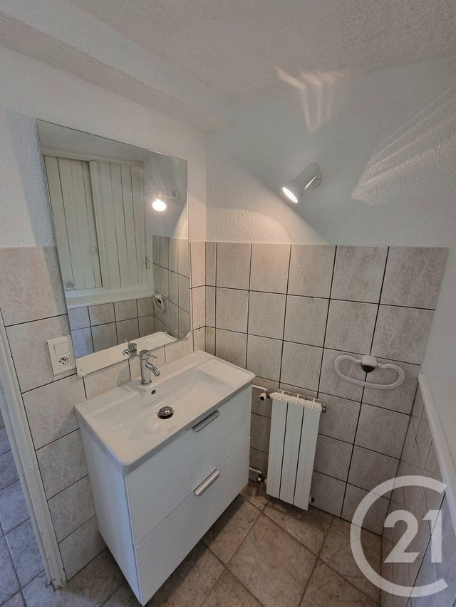 Appartement T3 &agrave; louer - 3 pi&egrave;ces - 69,07 m2 - Gaillac - 81 - MIDI-PYRENEES