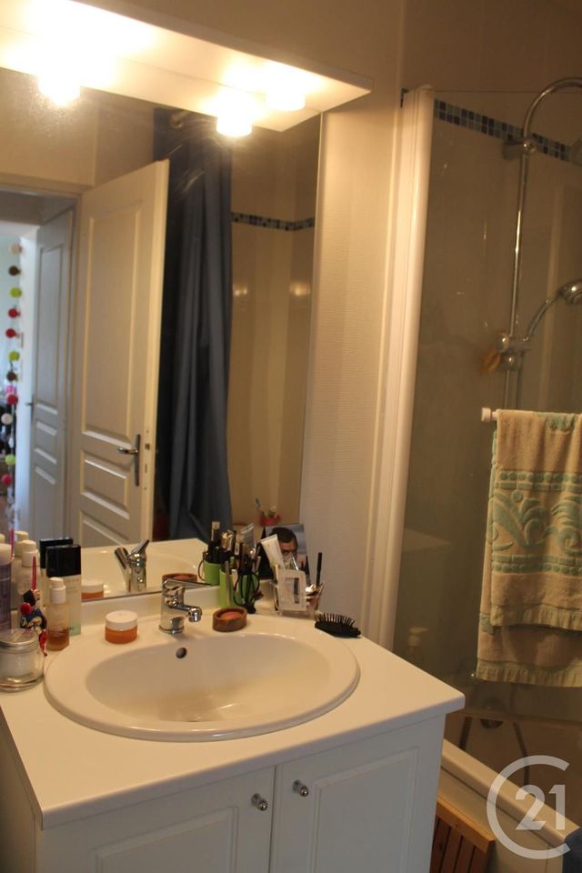 Appartement T2 &agrave; louer - 2 pi&egrave;ces - 50 m2 - Gaillac - 81 - MIDI-PYRENEES