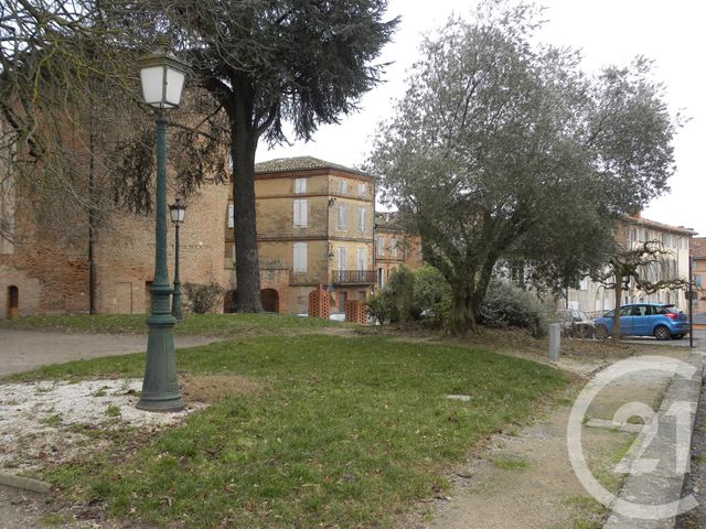 Appartement T2 &agrave; louer - 3 pi&egrave;ces - 60,89 m2 - Gaillac - 81 - MIDI-PYRENEES