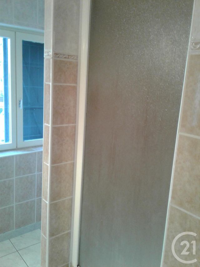 Appartement T2 &agrave; louer - 3 pi&egrave;ces - 60,89 m2 - Gaillac - 81 - MIDI-PYRENEES