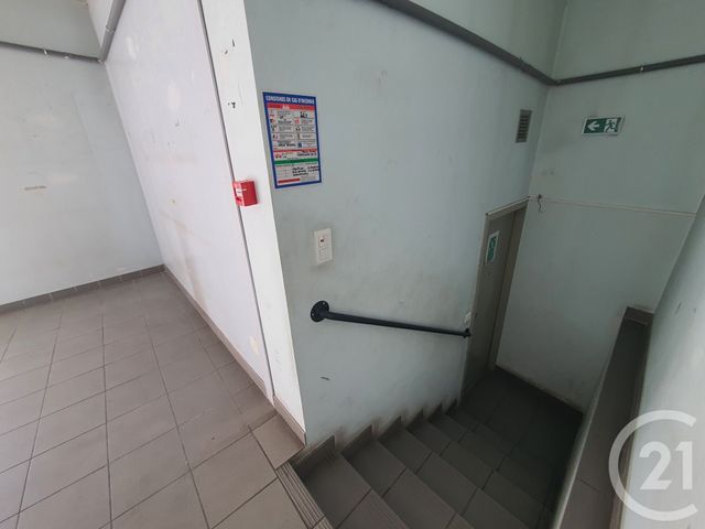 Appartement Local &agrave; louer - 1 pi&egrave;ce - 113,57 m2 - Castelnau De Montmiral - 81 - MIDI-PYRENEES